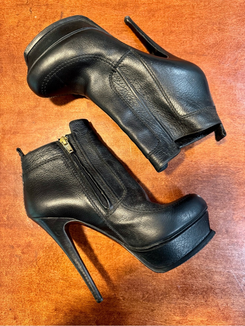 Yves Saint Laurent Black Leather Platform Ankle Booties